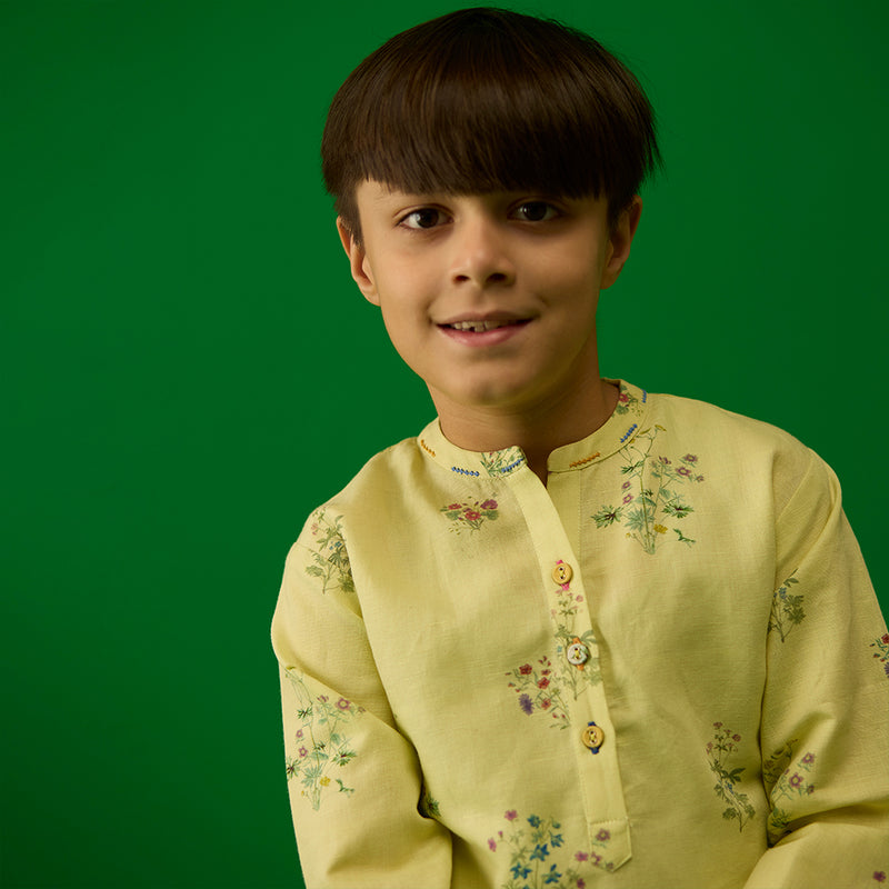 Kash Floral Linen Kurta Set - Pistachio